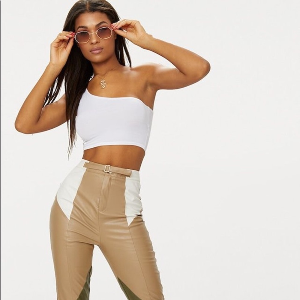 Basic white jersey